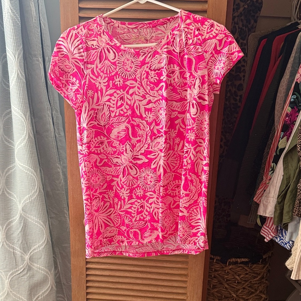 Lilly Pulitzer Vibrant Pink Floral Short Sleeve Top